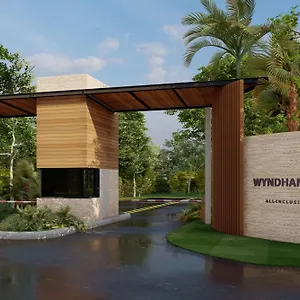 Grand Paradise Resort